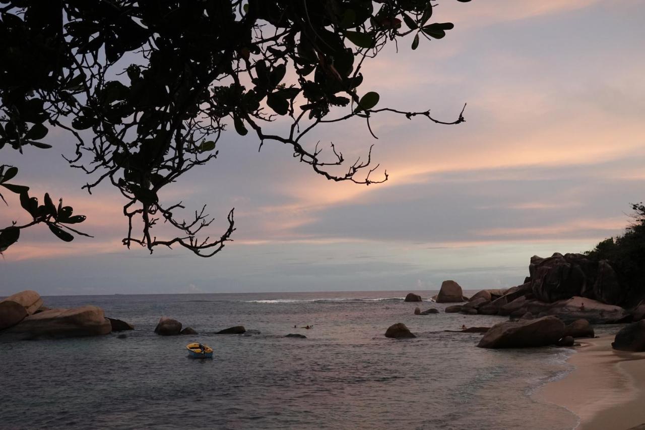 Bonnen Kare Villa Grand Anse  ภายนอก รูปภาพ